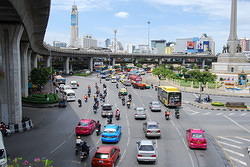 Traffic at Victory Monument