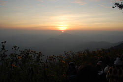 04 Sunrise at Phu Ruea
